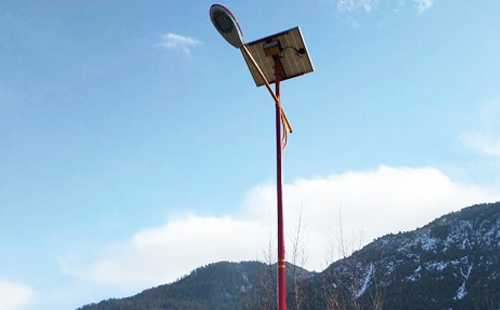 博湖如何选择高质量的太阳能路灯材料：全方位指南